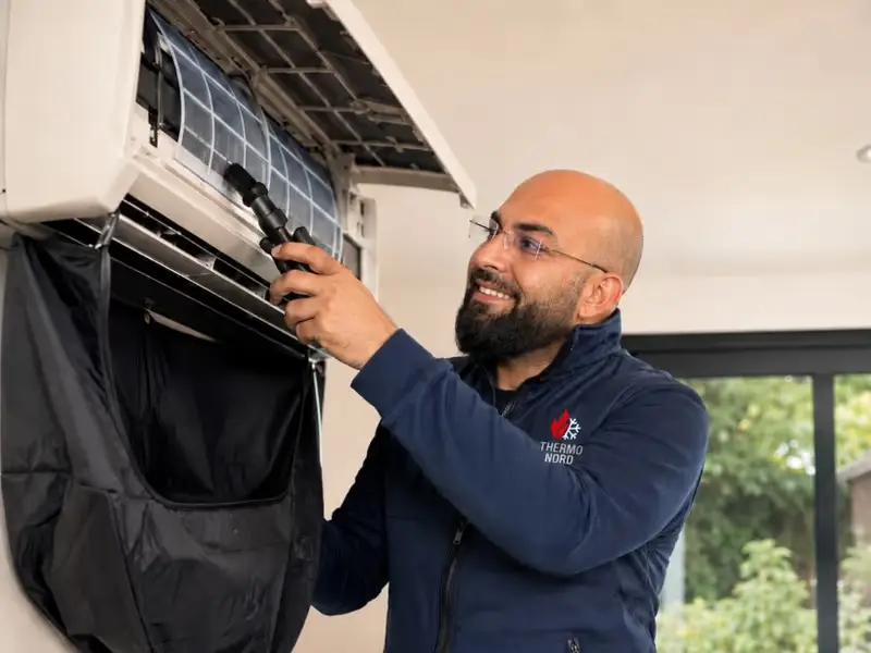 Installation climatisation réversible Daikin multi-split à Vincennes (94300) — Avant — Thermo Nord